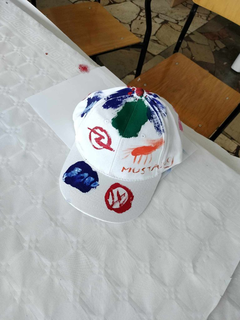 MALOWANIE CZAPECZKI Z DASZKIEM