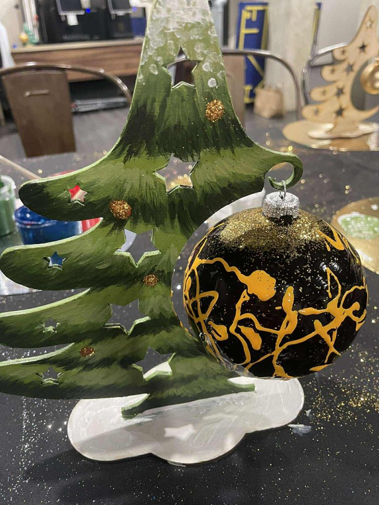 DUŻE BOMBKI STOJĄCE