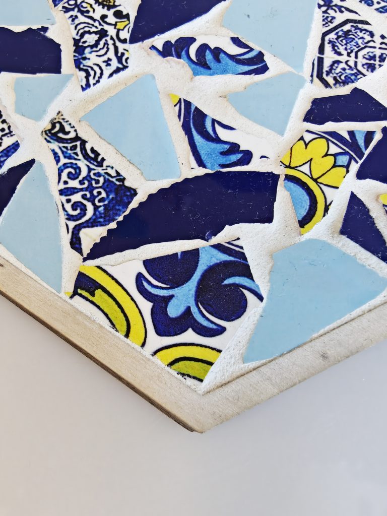 WARSZTATY TWORZENIA MOZAIKI (UPCYCLING)