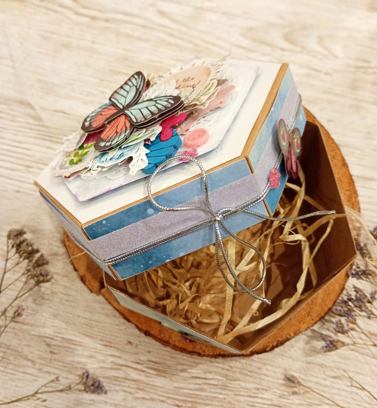 SCRAPBOOKINGOWE PUDEŁKO SKARBÓW