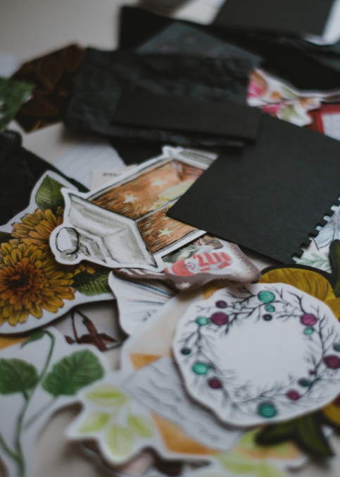 SCRAPBOOKING