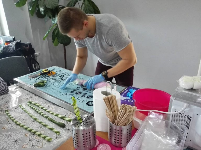 WARSZTAT TWORZENIA LIZAKÓW